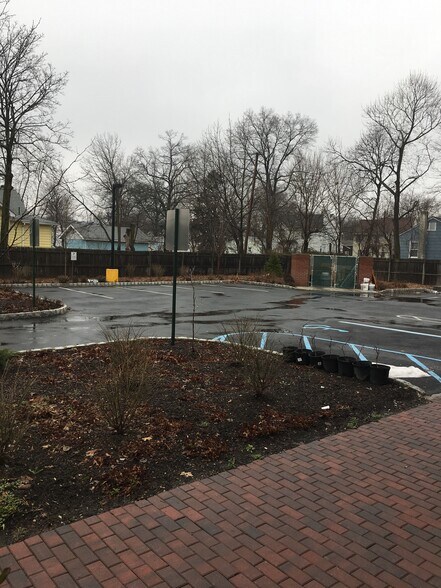 More Photos Of 136-140 Durham Ave, Metuchen Storefront Retail Residential For Lease