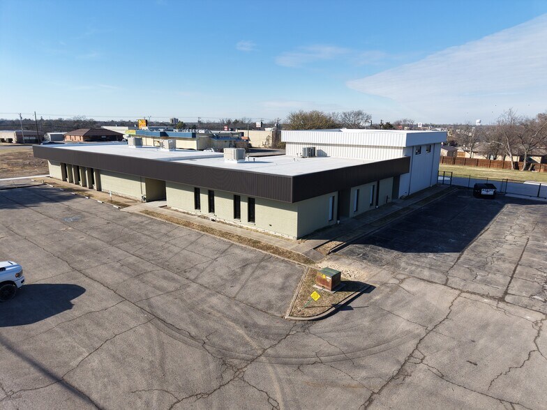 Primary Photo Of 5605 Wesley St, Greenville Showroom For Lease