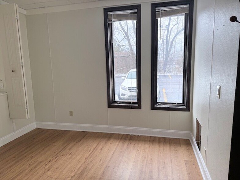 More Photos Of 4025 W Main St, Kalamazoo Medical For Sale