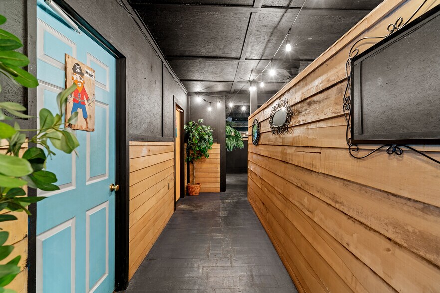 More Photos Of 161 Vfw Pky, Jacksons Gap Restaurant For Sale