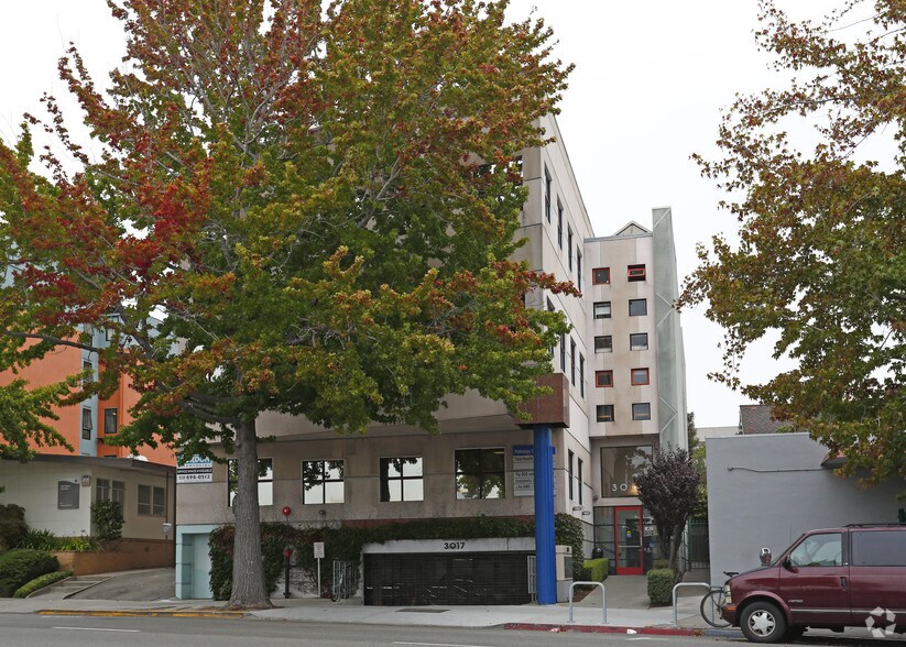Primary Photo Of 3017 Telegraph Ave, Berkeley Medical For Lease