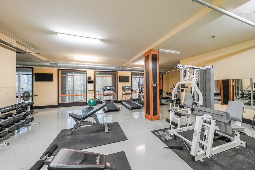 More Photos Of 319 Atlanta St, Marietta Office For Sale