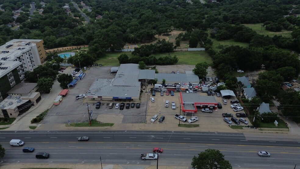 More Photos Of 4712 S Congress Ave, Austin Auto Dealership For Sale