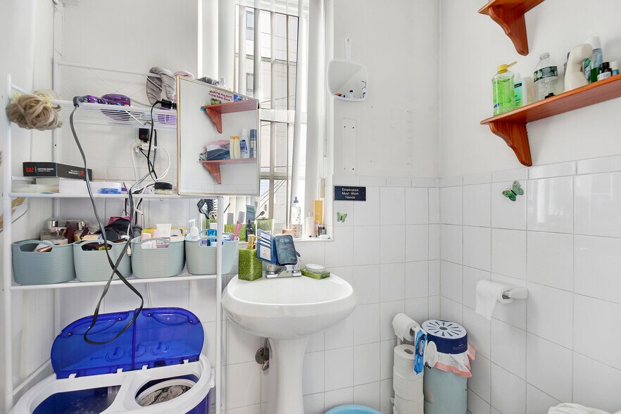 More Photos Of 3099 Coney Island Ave, Brooklyn Medical For Sale