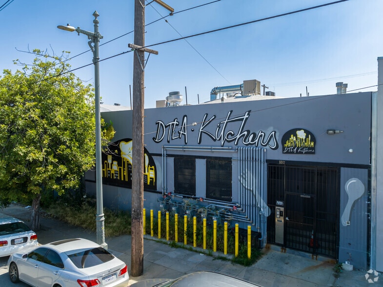 More Photos Of 3212 E Olympic Blvd, Los Angeles Restaurant For Lease