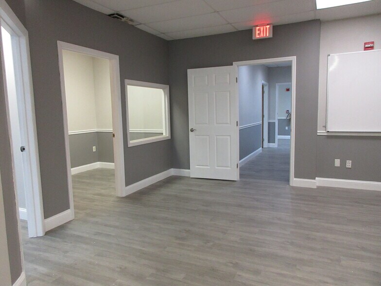 More Photos Of 540 NW University, Port Saint Lucie Office Residential For Sale