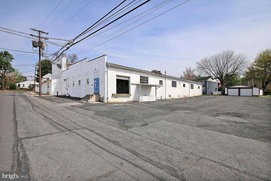 Primary Photo Of 308 S 1st St, Lebanon Warehouse For Sale