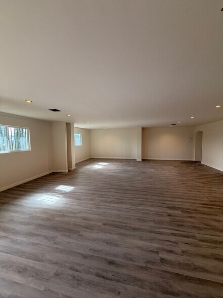 More Photos Of 15224 Bonanza Rd, Victorville Freestanding For Sale