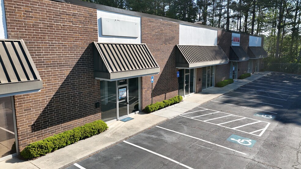 More Photos Of 3480 Oakcliff Rd, Doraville Unknown For Lease