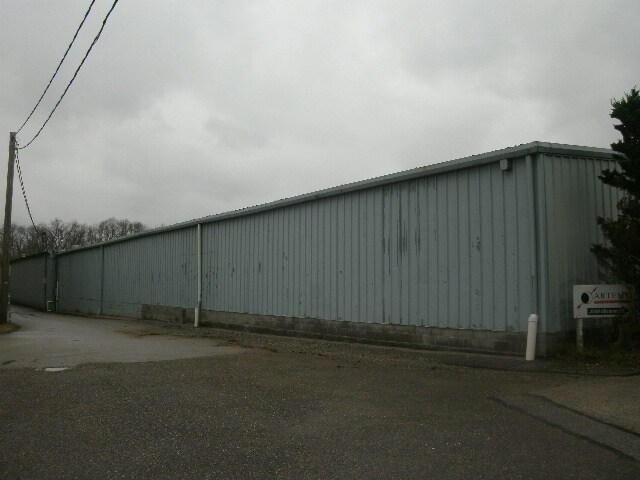 More Photos Of 2550 Gilchrist Rd, Akron Warehouse For Sale