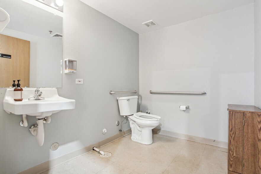 More Photos Of 13200 W 43rd Dr, Golden Flex For Sale