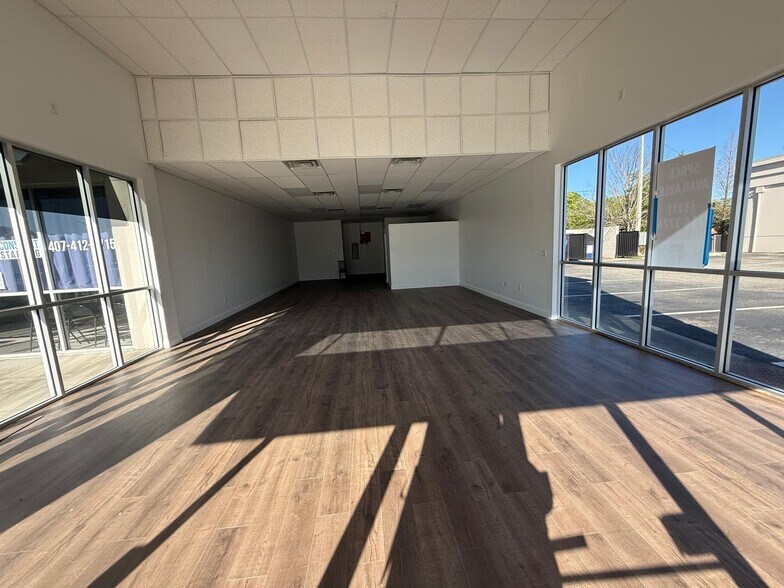 More Photos Of 1418 N Semoran Blvd, Orlando Freestanding For Lease