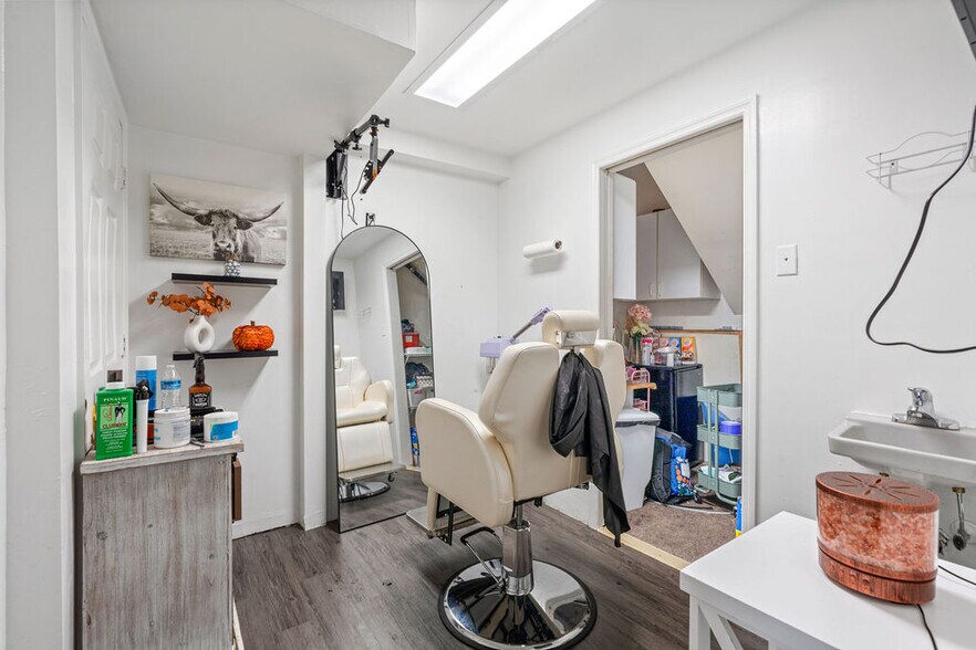 More Photos Of 2749 Hylan Blvd, Staten Island Office Residential For Sale