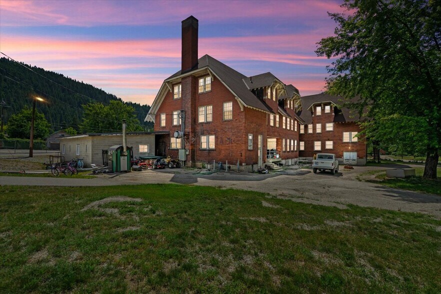 More Photos Of 99 Sather Field Rd, Silverton Lodge Meeting Hall For Sale