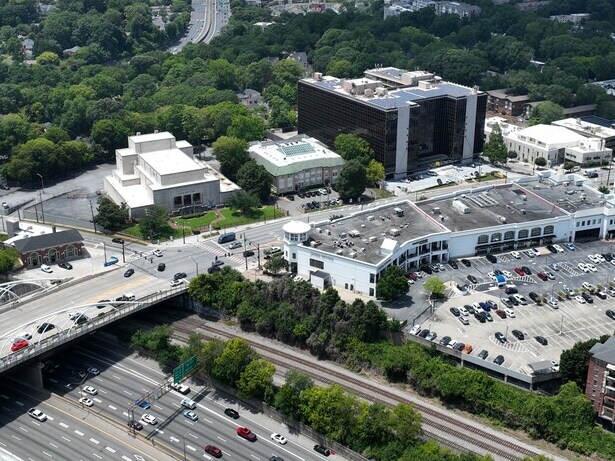 More Photos Of 1708 Peachtree St NW, Atlanta Medical For Sale