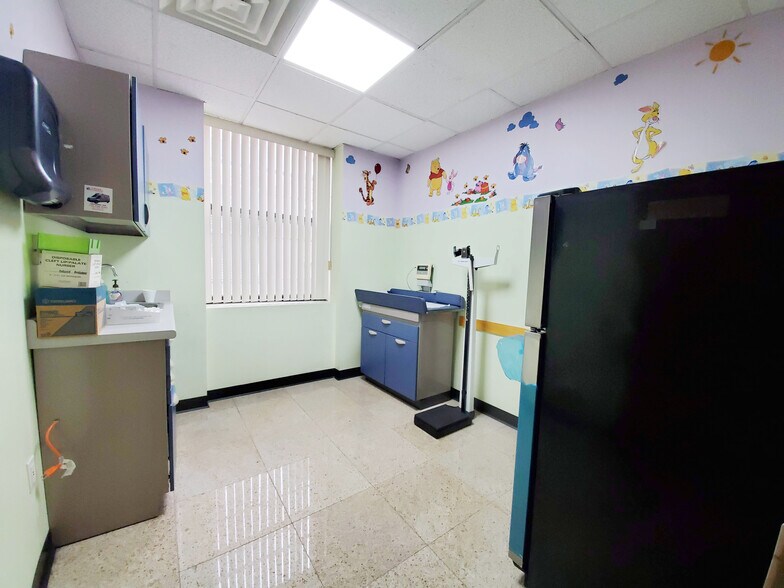 More Photos Of 128-138 Mott St, New York Medical For Sale