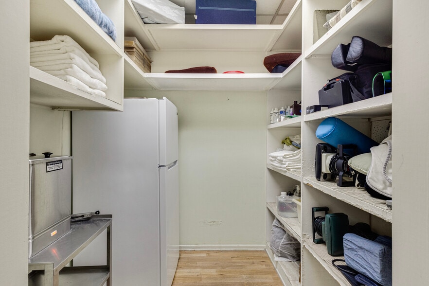 More Photos Of 3480 Live Oak St, Huntington Park Medical For Sale