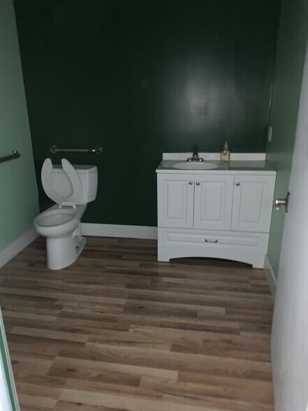 More Photos Of 1700 Lombard St, San Francisco Storefront Retail Residential For Lease
