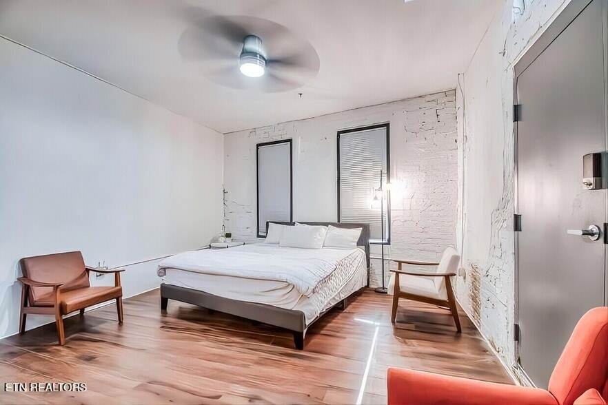 More Photos Of 145 S Gay St, Knoxville Restaurant For Sale