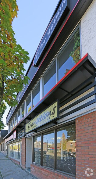 More Photos Of 22378 Lougheed Hwy, Maple Ridge Storefront For Lease