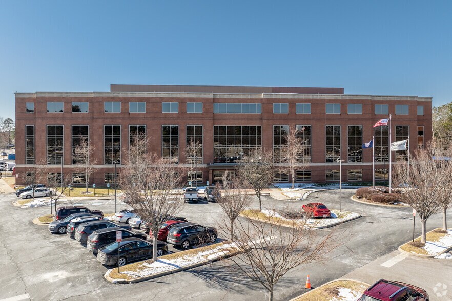 More Photos Of 4840 Cox Rd, Glen Allen Office For Lease