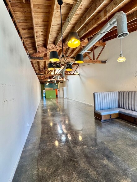 More Photos Of 333 Main St, El Segundo Storefront For Lease