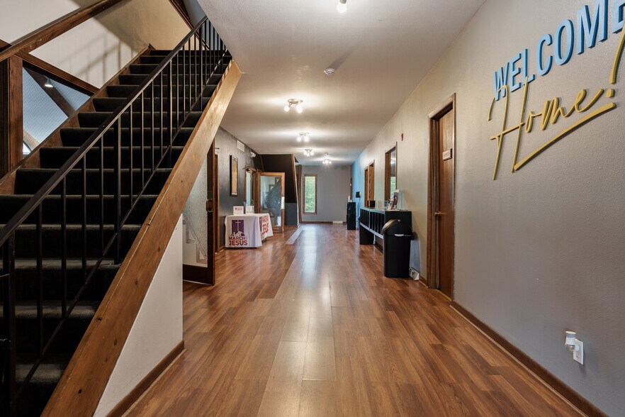 More Photos Of 4312 20th St, Rockford Religious Facility For Sale