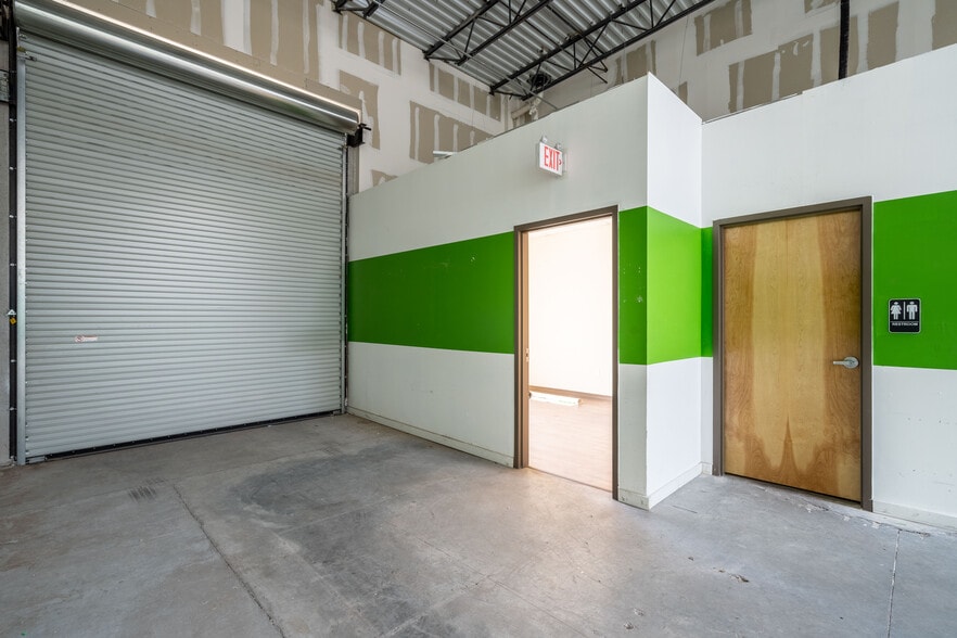 More Photos Of 12301 Rojas Dr, El Paso Light Distribution For Sale
