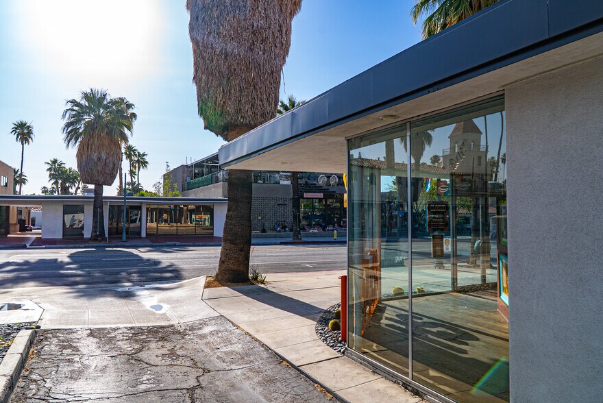 More Photos Of 707-745 N Palm Canyon Dr, Palm Springs Restaurant For Sale