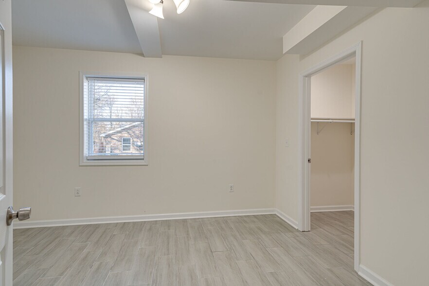 More Photos Of 501 Cedarmont Dr, Antioch Apartments For Sale