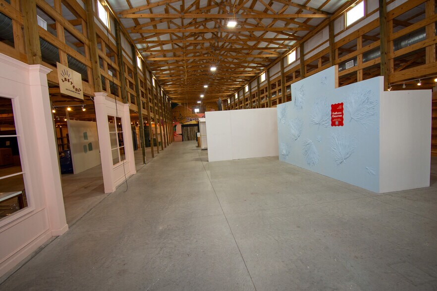 More Photos Of 18100 W Interstate 40, Amarillo Freestanding For Sale