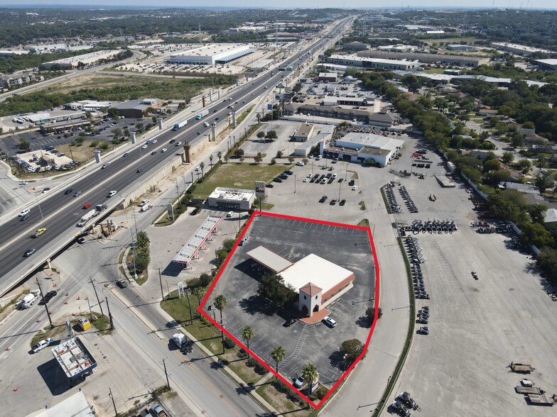 Primary Photo Of 420 N Weidner Rd, San Antonio Bank For Sale