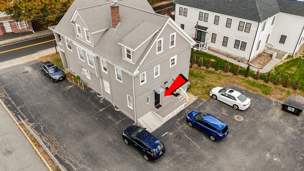 More Photos Of 33 Union St, East Walpole Storefront Retail Residential For Lease