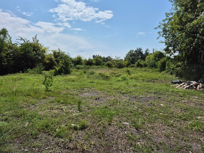 More Photos Of 9009 Ramin St, Houston Land For Sale