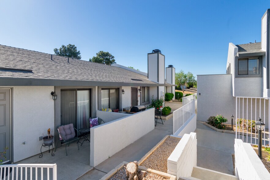 More Photos Of 19087 Allegheny Rd, Apple Valley Apartments For Sale