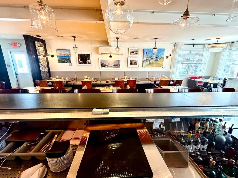 More Photos Of 133 Commercial St, Provincetown Restaurant For Sale