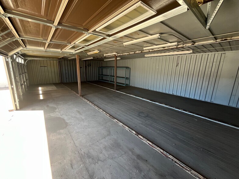 More Photos Of 7255 Atoll Ave, North Hollywood Manufacturing For Lease