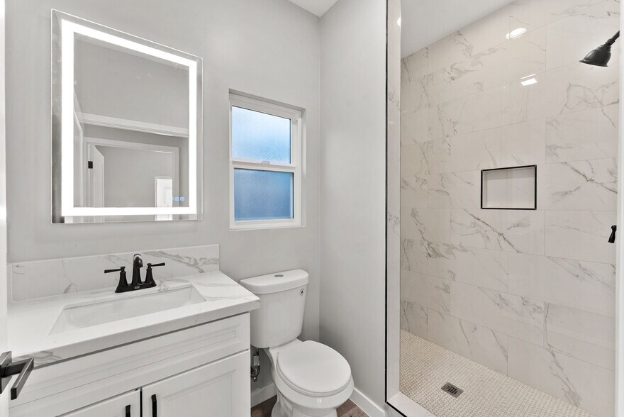 More Photos Of 4864 Fond du Lac Ct, San Diego Apartments For Sale