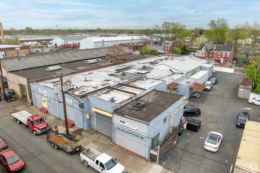 More Photos Of 100 Ward Ave, Trenton Showroom For Sale