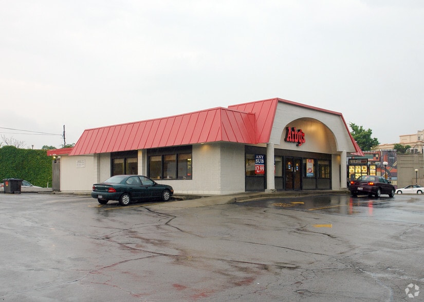 Primary Photo Of 160 S Patterson Blvd, Dayton Fast Food For Lease