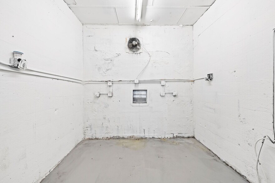 More Photos Of 709 NW 8th Ave, Fort Lauderdale Warehouse For Lease