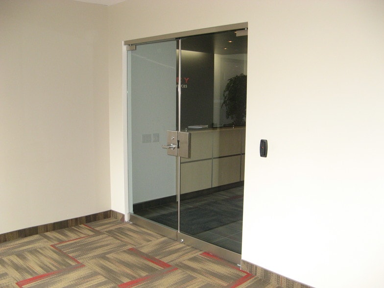 More Photos Of 1 Kenview Blvd, Brampton Office For Lease