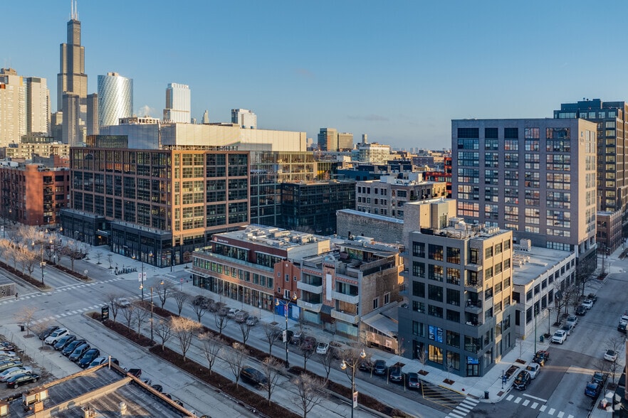 More Photos Of 1113 W Randolph St, Chicago Storefront Retail Residential For Sale
