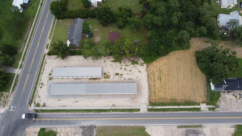 More Photos Of 1015 S Church St, Meigs Self Storage For Sale