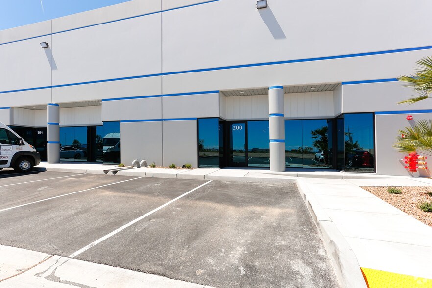 More Photos Of 6445 W Sunset Rd, Las Vegas Warehouse For Lease
