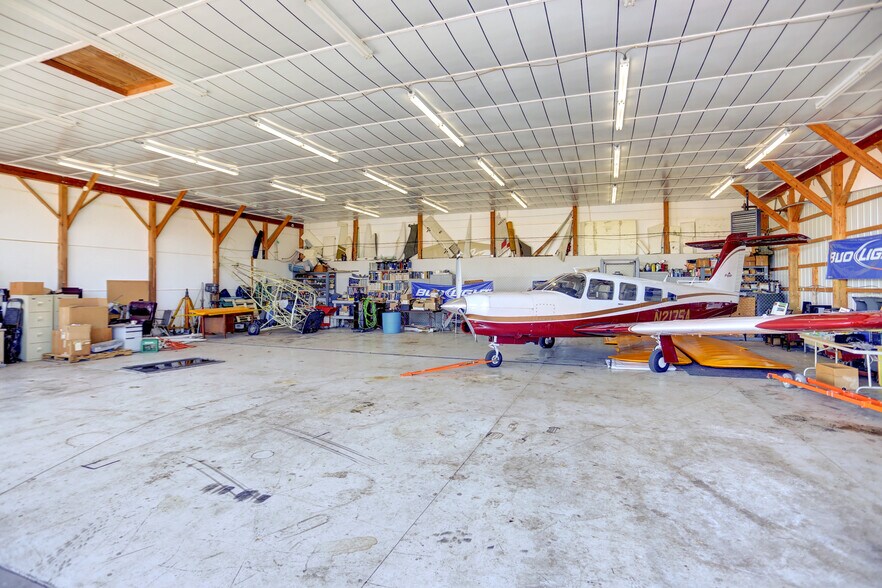More Photos Of 600 Airport Dr, Mifflintown Flex For Sale