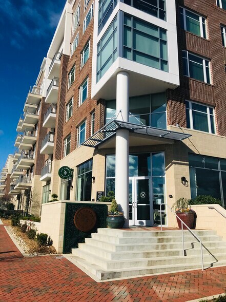 More Photos Of 1108 S Main St, Greenville Apartments For Lease