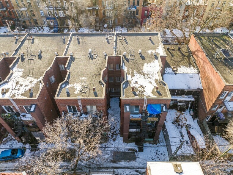 More Photos Of 5937-5947 Av De L'esplanade, Montréal Apartments For Sale