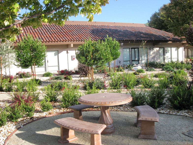More Photos Of 4340 Redwood Hwy, San Rafael Unknown For Lease