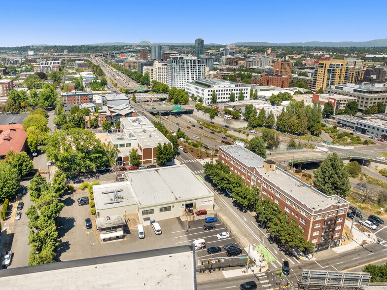 More Photos Of , Portland Multifamily For Sale